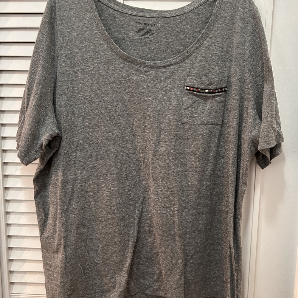 Lane Bryant Gray T-Shirt with Pocket Detail